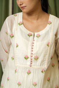 Ivory Floral Embroidered Kurta Set - Neckline Detail