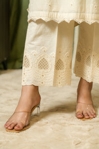 Ivory Scalloped Palazzo Pants - Hem Detail